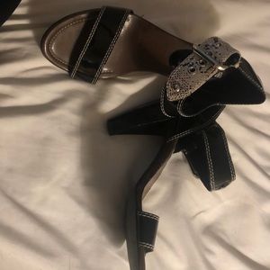 High snake skin 👡 sandal.